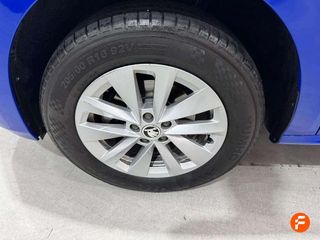 Skoda Kamiq 1.0 TSI 70kW (95CV) ESSENCE