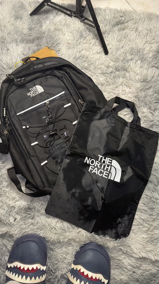 Zaino The North Face nero nuovo con cartellino
