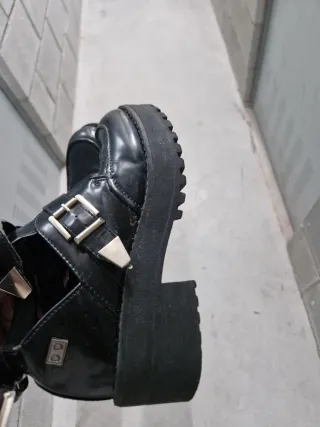 Botines negros talla 36 stradivarius