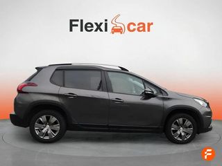 Peugeot 2008 Signature PureTech 130 S&S EAT6