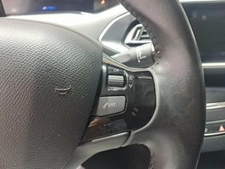 Peugeot 308 5p Active Pack BlueHDi 130 S&S