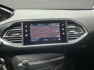 Peugeot 308 5p Active Pack BlueHDi 130 S&S