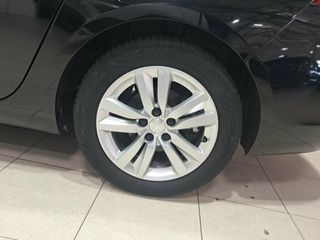 Peugeot 308 5p Active Pack BlueHDi 130 S&S