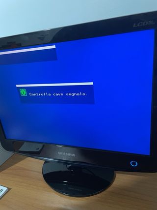 Televisore Samsung LCD Nero