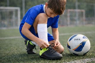 Botas de fútbol KIPSTA niño/a -Talla 38- POCO USO