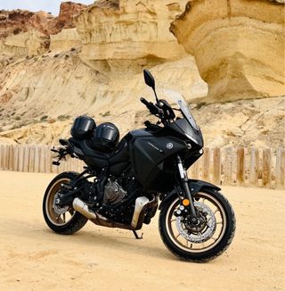 Yamaha Tracer 7 2024 Black Knight estado impecable