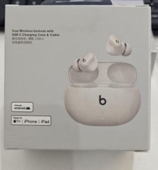 Beats Studio Buds+ Blancos