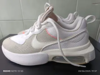 Playeras deportivas blancas NIKE