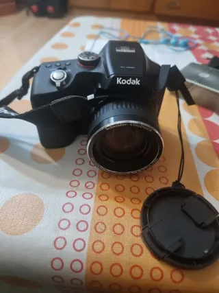 Cámara Kodak EasyShare Max Z990 Negra