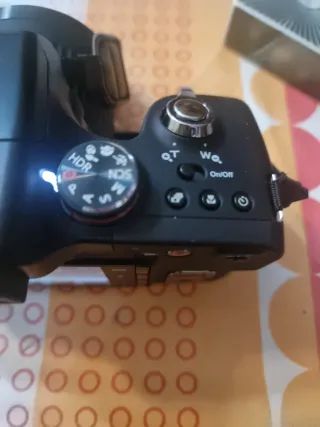 Cámara Kodak EasyShare Max Z990 Negra