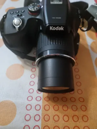 Cámara Kodak EasyShare Max Z990 Negra