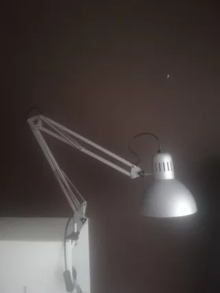 Flexo de escritorio gris