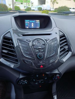 FORD EcoSport 1.5 TDCi 90cv Titanium