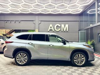 TOYOTA Highlander 2.5 Advance P. Met. Techo Panorámico