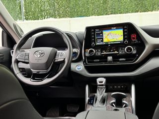 TOYOTA Highlander 2.5 Advance P. Met. Techo Panorámico