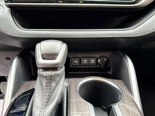 TOYOTA Highlander 2.5 Advance P. Met. Techo Panorámico