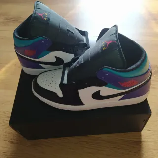 Air Jordan 1 Mid Black/Royal Blue