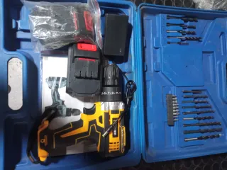 Taladro atornillador GISAM dos baterias y cargador
