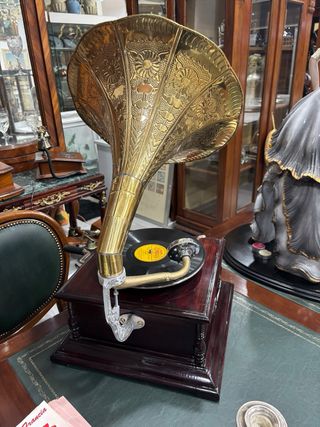 Grammofono His Master's Voice con tromba