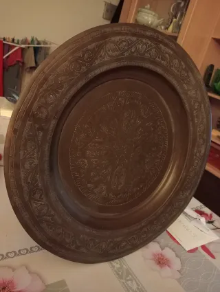 Antiguo plato Marroquí o árabe de Latón 36 cm.