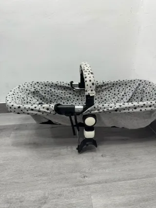 Funda universal para capazo de bebé