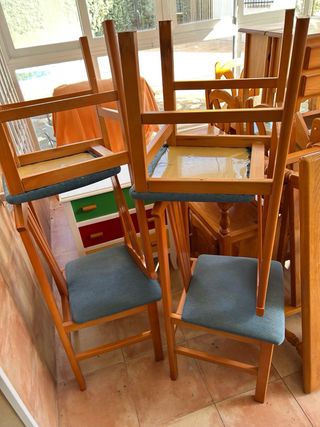 Muebles madera maciza.