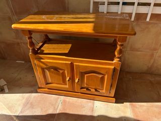 Muebles madera maciza.