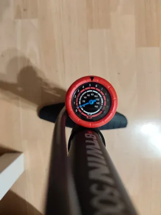 Bomba de Pie Bicicleta Decathlon 500