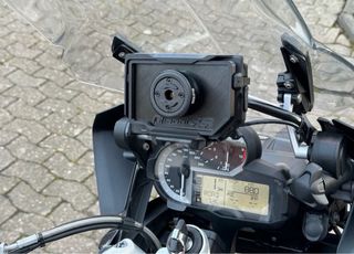 Adaptador Quadlock para ConnectedRide