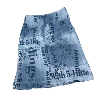 Falda Stradivarius Estampado Letras Talla S