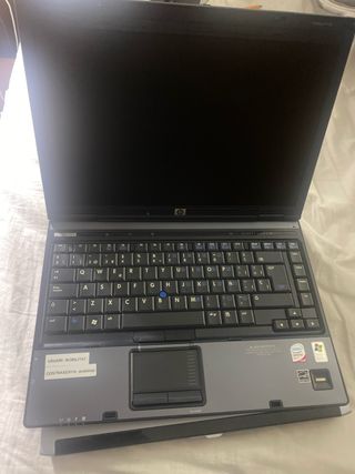 Lote di computer funzionanti. Antichi