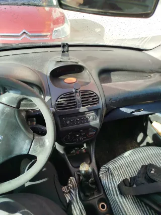 Peugeot 206 2002