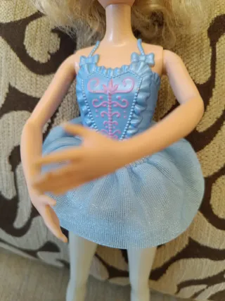 Barbie ballerina in abito blu