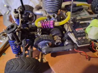 Lote RC Nitro 1/10 Kyosho GXR-15 + 3 Carrocerías +