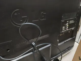 TV LG 43" 3D (No funciona, pantalla negra)