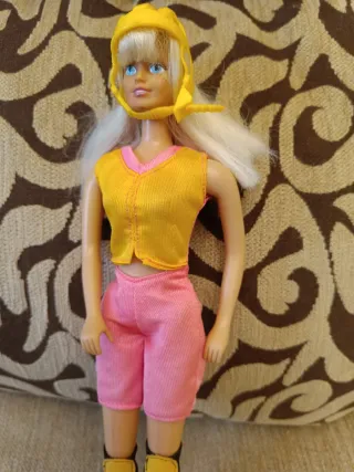 Muñeca Barbie Patinadora con Accesorios