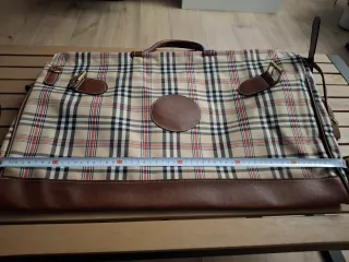 Bolso de viaje grande con cuadros 60x33cm. Nuevo