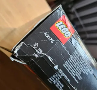 LEGO Technic 42176 Porsche GT4 e-Performance