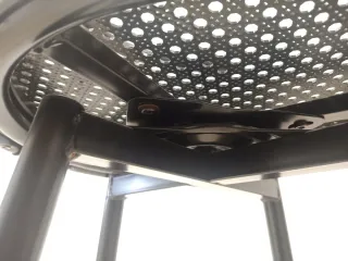 Silla alta giratoria de metal