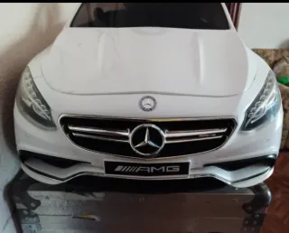 Coche eléctrico Mercedes AMG S63 + 3 regalos