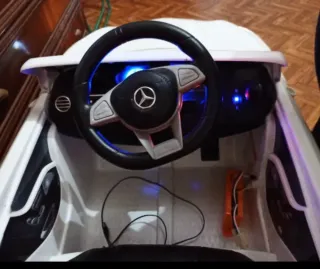 Coche eléctrico Mercedes AMG S63 + 3 regalos