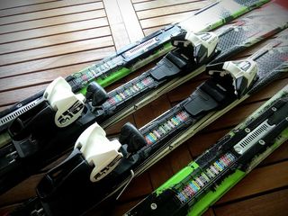 ESQUIS NIÑO 110cm. ESQUIS 120 cm. CARVING.