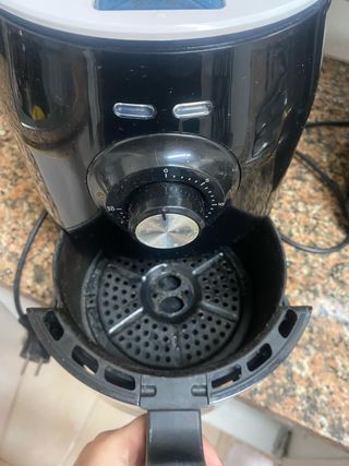 Freidora de Aire Taurus Negra