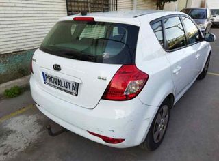 Kia 211881 5450012h000 brazo suspensión cee'd - 1