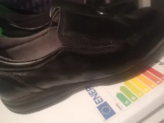 Zapato de trabajo negro