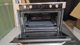 Horno eléctrico con bandeja