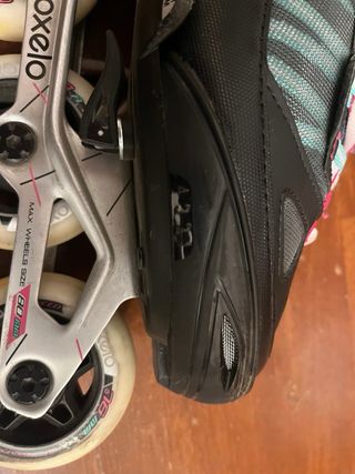 Patines en línea negros y rosas. Talla 38-41