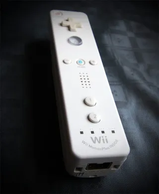 Consola Nintendo Wii ROJA+Juegos varios...