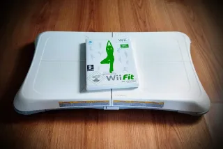 Consola Nintendo Wii ROJA+Juegos varios...