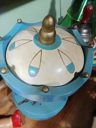 Tiovivo musical vintage caballitos